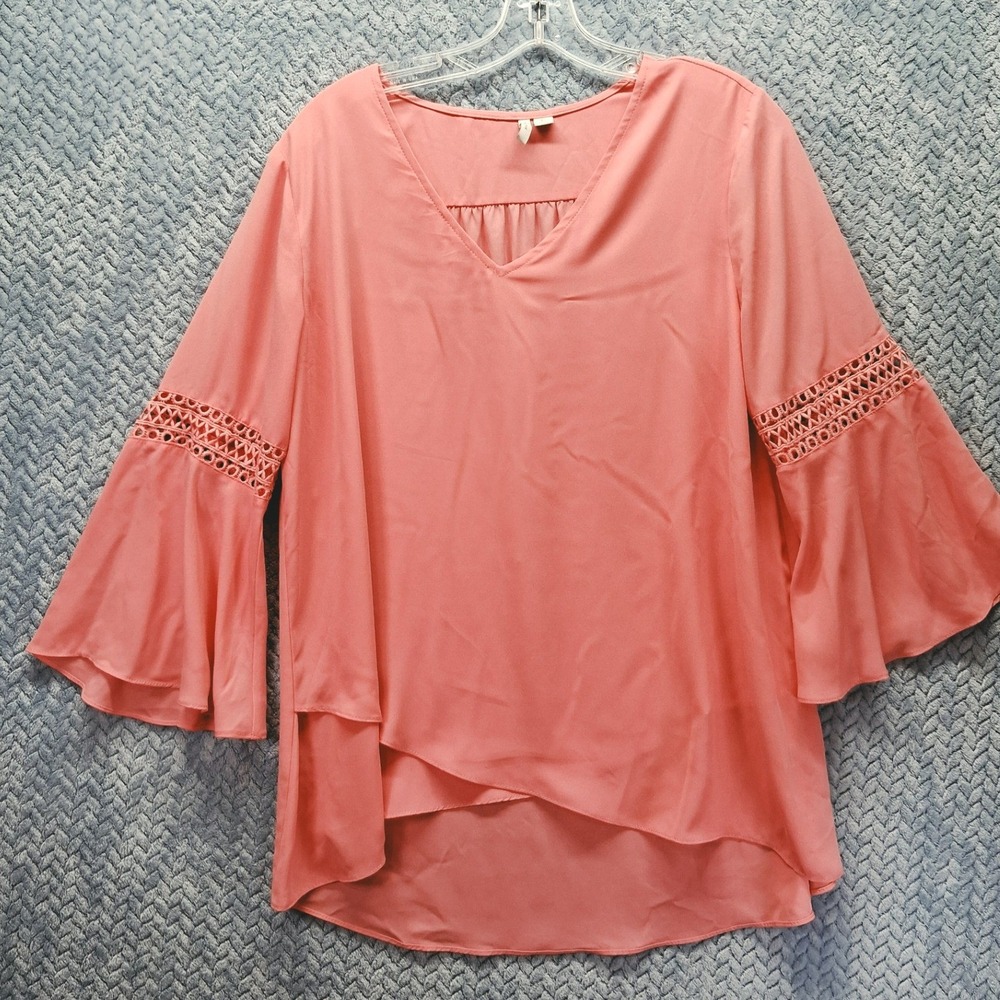Est. 1946 Coral Pink Bell Sleeve Crochet Lace V-Neck Blouse Large High-Low Hem